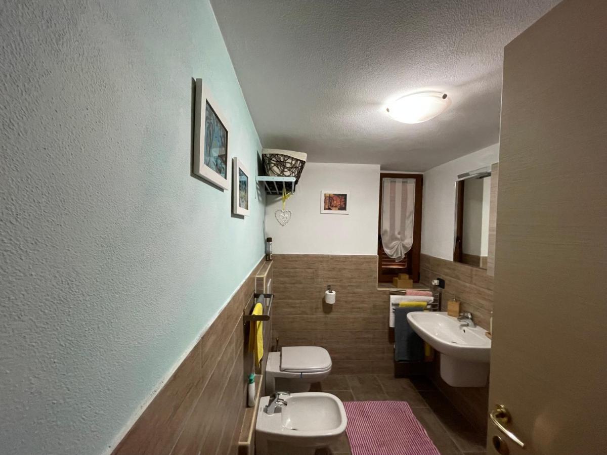 La Casa Di Pucci Nel Borgo Affrescato Di Parlasco Cortenova Exterior photo